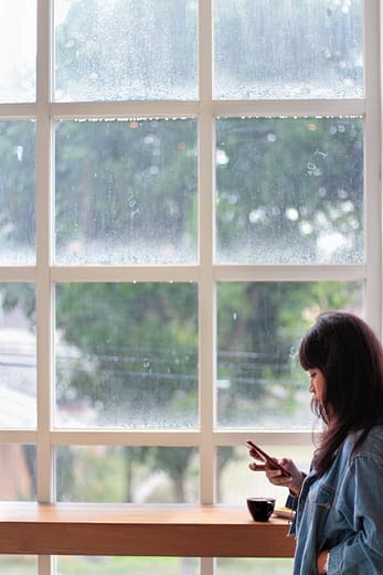 FAQ: Should I Clean My Windows Before or After a Storm?