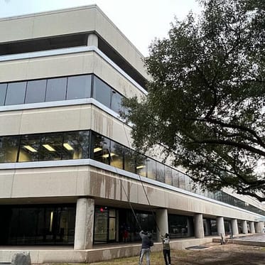 Commercial window cleaning Clear Lake Commercial window cleaning Clear Lake