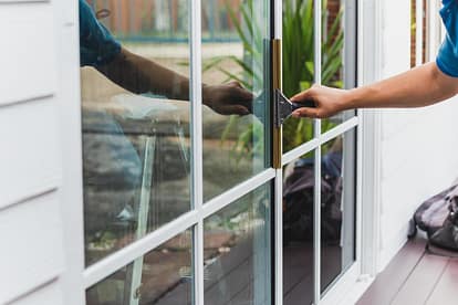 The Road to Sparkling Windows: DIY vs. Professional Cleaning The Road to Sparkling Windows: DIY vs. Professional Cleaning