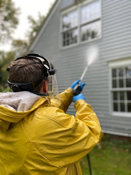 Safe Pressure Washing: What to Clean & What to Avoid Safe Pressure Washing: What to Clean & What to Avoid